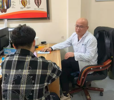 张家界市|男科医师高朋磊：守护男性健康，专业男科诊疗